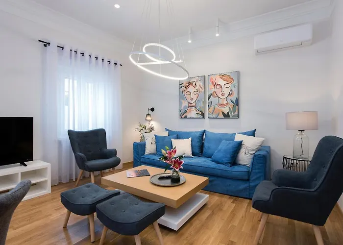 Arieni Sea View House